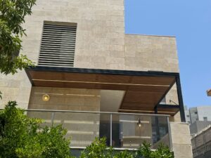 Read more about the article פרגולה למרפסת – כל מה שרציתם לדעת על פרגולה למרפסת שלכם